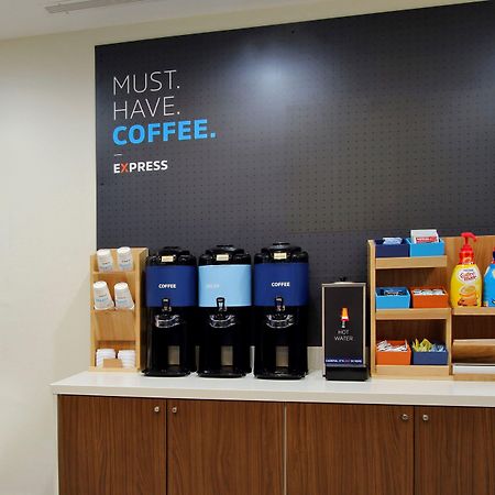Holiday Inn Express & Suites Clovis Fresno Area By Ihg Екстер'єр фото