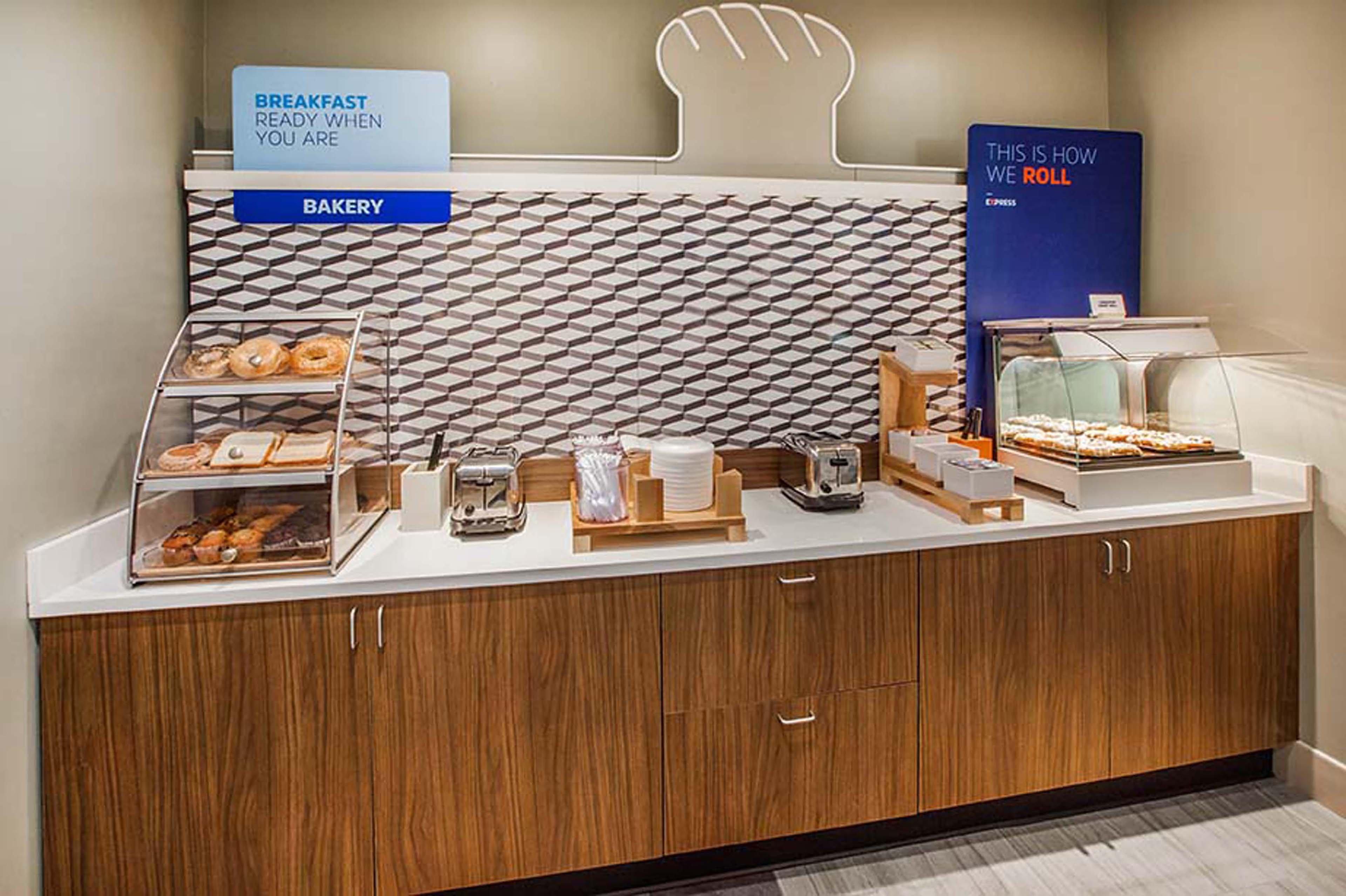 Holiday Inn Express & Suites Clovis Fresno Area By Ihg Екстер'єр фото