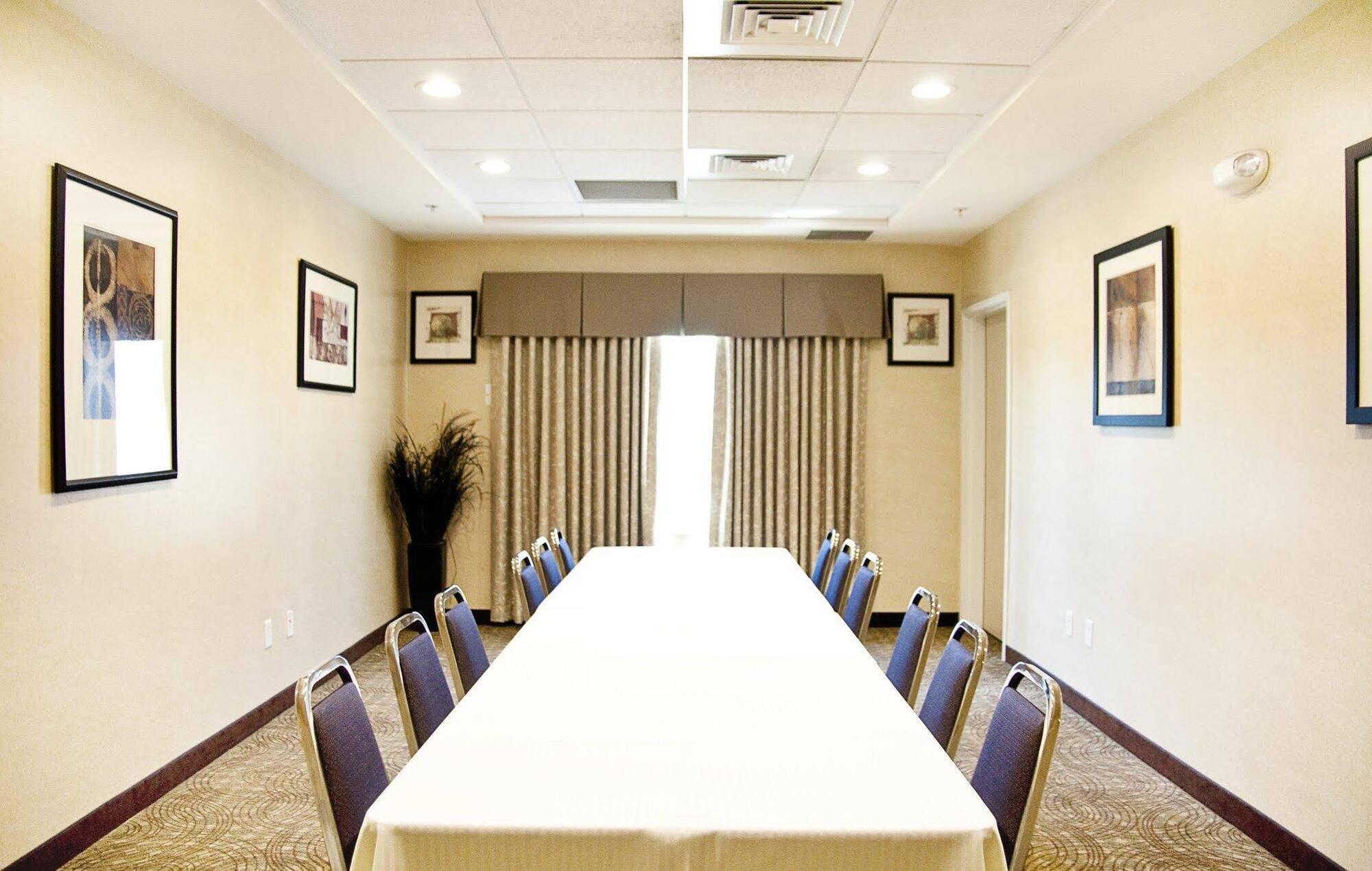 Holiday Inn Express & Suites Clovis Fresno Area By Ihg Екстер'єр фото