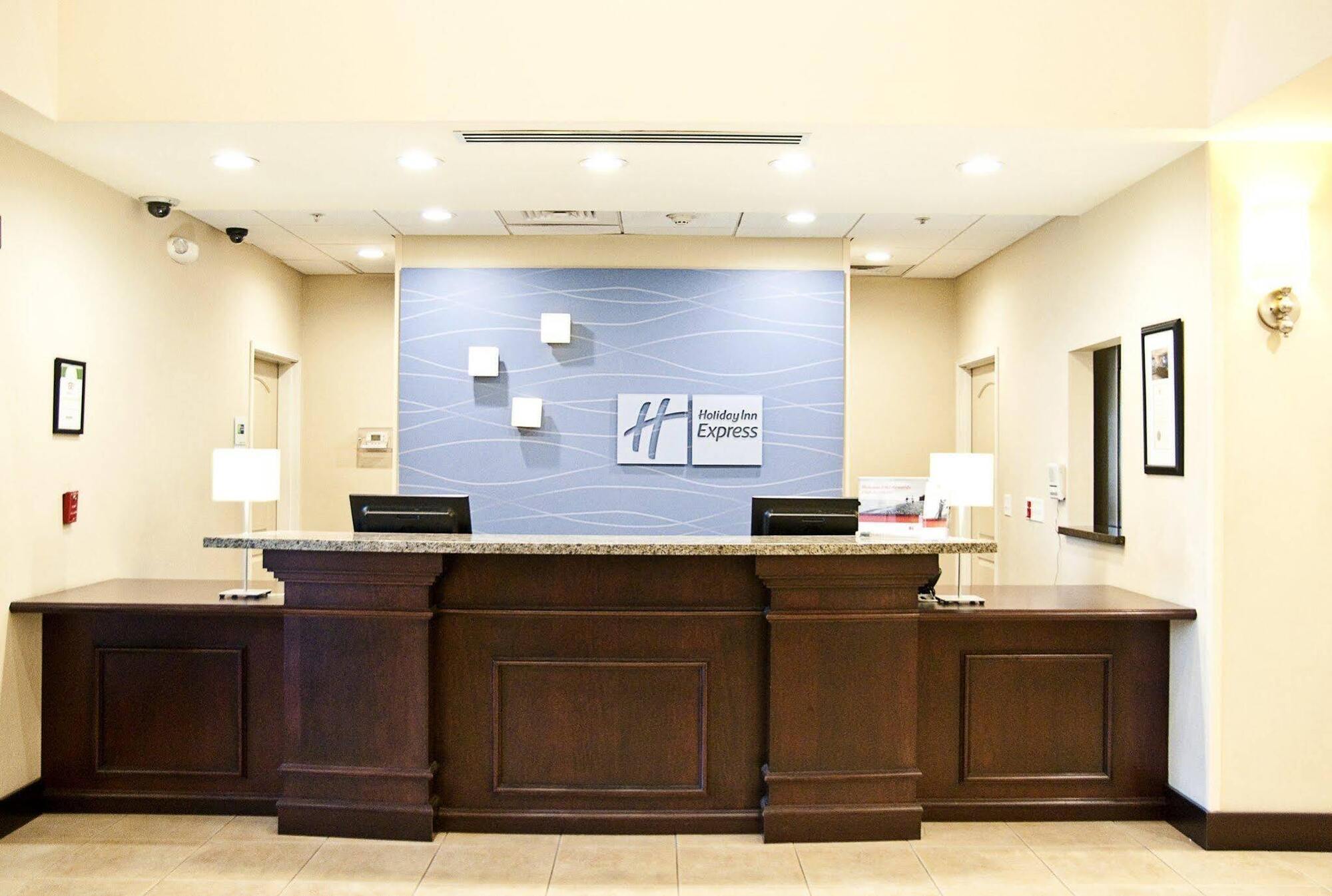 Holiday Inn Express & Suites Clovis Fresno Area By Ihg Екстер'єр фото