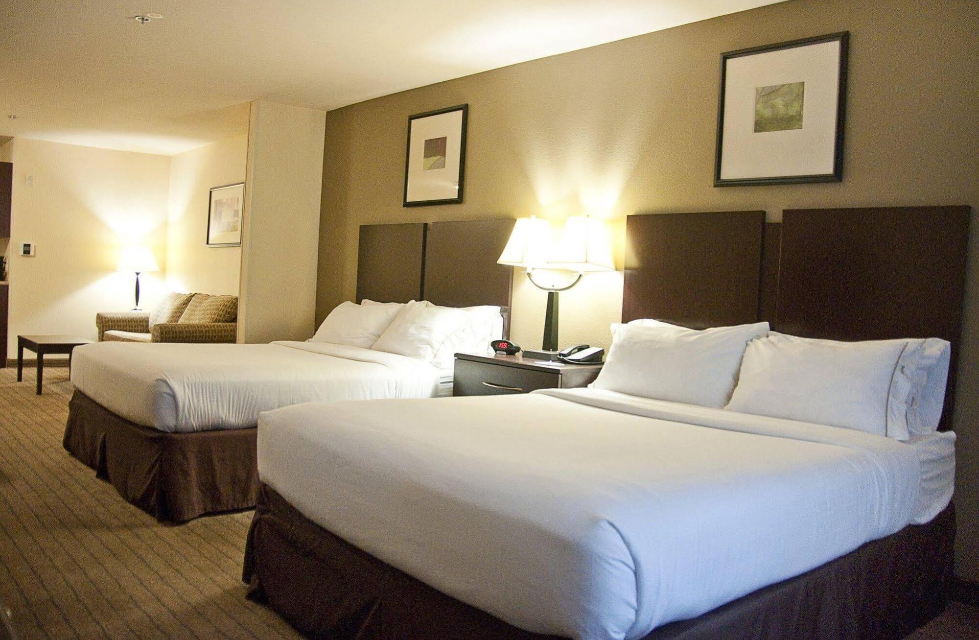 Holiday Inn Express & Suites Clovis Fresno Area By Ihg Екстер'єр фото