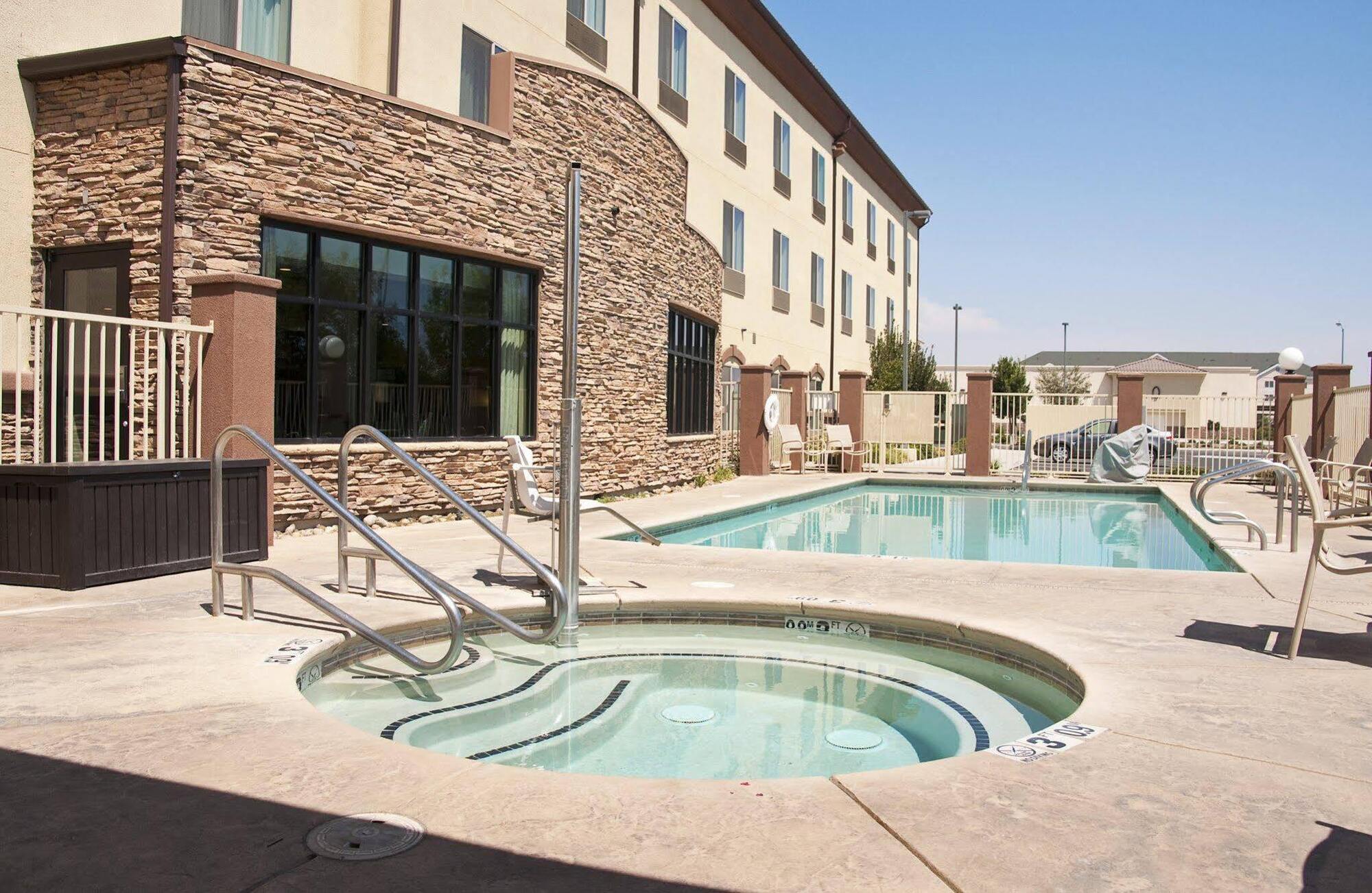 Holiday Inn Express & Suites Clovis Fresno Area By Ihg Екстер'єр фото